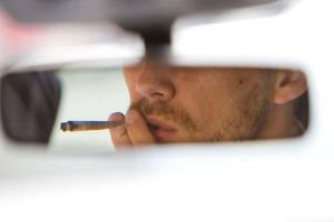 Primul conducător auto mureşean prins la volan sub influenţa unor substanţe psihoactive folosind aparatul Drug Test 5000