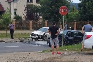 Exclusiv: Accident grav pe Calea Sighişoarei. Unul dintre şoferi a decedat!