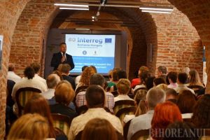 Investiţii europene de peste 1,5 milioane euro pentru a-i ajuta pe tinerii bihoreni cu orientarea în carieră