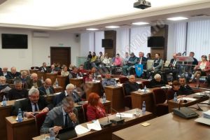 Consilierii judeţeni liberali vor să se pună „cruce” asocierilor dintre CJD şi primării
