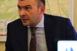 VIDEO. La Caransebeş s-au scos cuţitele! „Eşti copia feminină a lui Marcel Vela, ce Dumnezeu!”