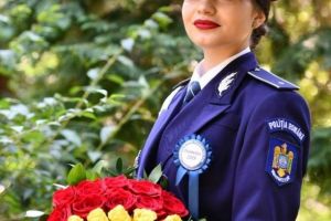 Fotografia cu sefa de promotie a Academiei de Politie a rupt, cum se spune, pagina de Facebook a Ministerului Afacerilor Interne