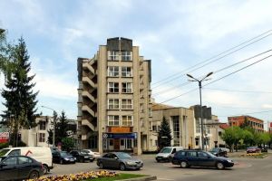 S-a încheiat prima sesiune de admitere. Cu ce medii s-a intrat la Administraţie Publică la UBB Bistriţa