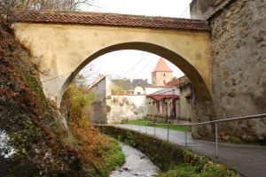 Expoziţie: „Între Promenadă şi Warthe – Zona După Ziduri”