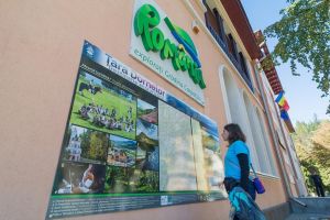 Ţara Dornelor este a cincea destinaţie de ecoturism din România şi singura de acest fel din ...