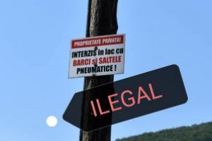 Alin Birda: Tarifele de pescuit se achita la Ocolul Silvic Baia Sprie si nu la proprietarul cabanei // Panourile abuzive de la Lacul Bodi Mogosa au fost date jos, ieri, de politistii locali 