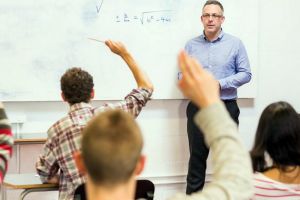 Titularizare 2019: Jumătate din candidaţii din Bihor nu au luat note de trecere şi doar 5 viitori dascăli au luat nota 10