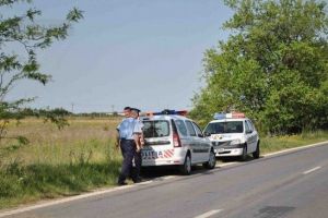 Dosar penal pentru o femeie de 60 de ani. A fost prinsă la volan cu permisul suspendat