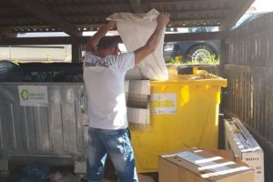 1.600 de lei, pentru o altfel de „colectare selectivă” a gunoiului