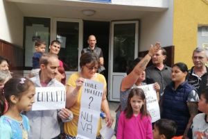 Evacuare forţată a 140 de locatari ai Azilului de noapte din Târgu Mureş. Scrisoare deschisă către primarul Dorin Florea