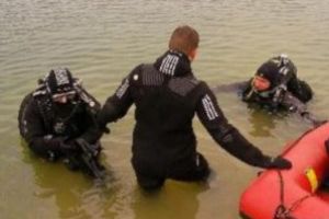 Un barbat de 57 de ani – cautat de scafandrii ISU dupa ce s-a inecat intr-un canal de desecare