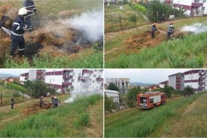 FOTO, VIDEO| INCENDIU la stadionul Unirea din Alba Iulia. Pompierii intervin cu o autospecială pentru lichidarea flăcărilor