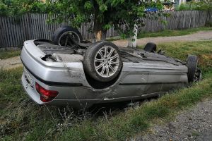 Accident pe DN 71, la Răcari. Două persoane rănite
