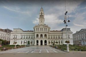 Cu cine ar putea ataca USR Primăria Arad