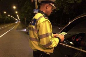 Dosar penal pentru un ploieştean cu două permise auto valabile, dar prins conducând... fără permis!