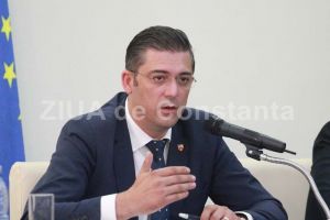 Se schimba majoritatea? PNL, PMP si ALDE, front comun impotriva PSD. Proiectele judetului, in pericol din cauza disputelor politice din CJC (documente+galerie foto)