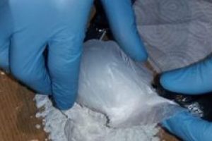 Droguri descoperite de poliţişti la un festival de muzică organizat la Băţanii Mari