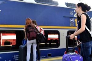 Ce spun studenţii piteşteni despre LIMITAREA GRATUITĂȚII transportului cu trenul