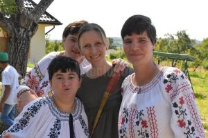 „Ceainăria de acasă”, nou proiect social derulat de FARA la Casa Elisabeta pentru tineri ...