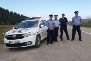 Poliţiştii români şi maghiari au început patrularea în echipe mixte în zonele turistice din Bihor şi Hajdú-Bihar (FOTO)
