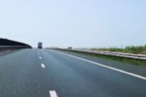 Loturile 3 şi 4 ale autostrăzii Lugoj – Deva se deschid circulaţiei în două săptămâni!