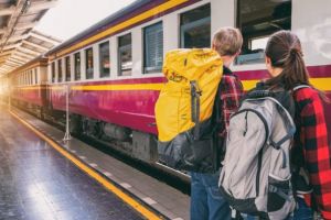 Călătorii gratuite cu trenul doar pentru studenţii fără restanţe. Anunţul făcut de ministrul Eugen Teodorovici