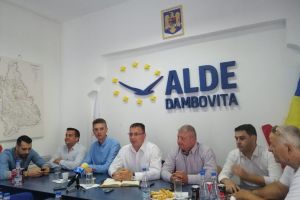 ALDE Dâmboviţa se află oficial în campanie. „În dragoste, în război şi în campanie nu există reguli”.