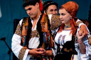 Tradiţiile şi obiceiurile Văii Mureşului Superior prind viaţă „La Alei”