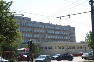 Tentativa de sinucidere in Ploiesti. Un barbat de 76 de ani s-a injunghiat in abdomen