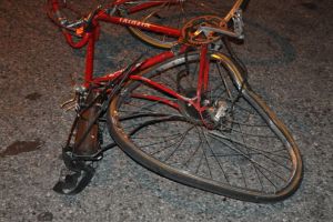 Accident între doi tineri biciclişti, în Oradea