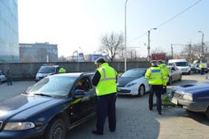 Sute de amenzi pentru şoferii indisciplinaţi, în ultimele patru zile, în Timiş