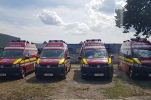 FOTO| Patru AMBULANȚE NOI, care pot face diferenţa dintre viaţă şi moarte, achiziţionate pe fonduri europene, în dotarea ISU ALBA