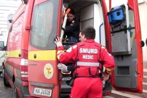Tânăr lovit de maşină în centrul Piteştiului!