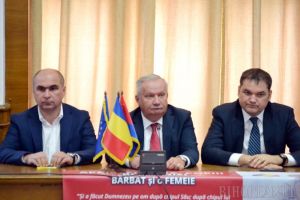 Surpriză: UDMR Bihor, PSD şi ALDE au căzut la pace cu PNL pentru „dezvoltarea judeţului”, inclusiv pentru aducerea de curse externe pe Aeroportul Oradea