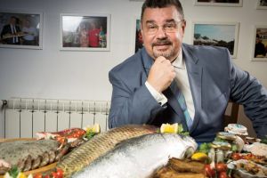 Don Mariano, preşedintele juriului culinar de la Vetiş Fish Fest