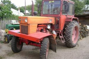 Tragedie! Un bărbat din Botoşani a murit lângă tractorul pe care îl repara
