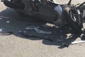 Accident spectaculos cu motocicleta sub ochii poliţiei. Motociclistul gonea cu 124 km/h pe Șoseaua Iaşului