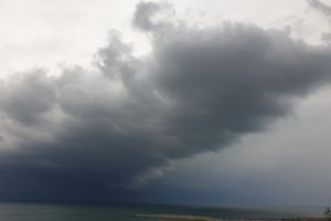 Prognoza meteo saptamanala. In ce regiuni din tara canicula este inlocuita cu ploi sau furtuni violente 