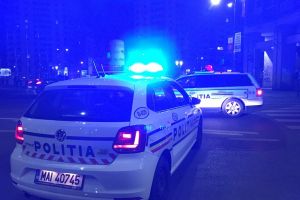 Un şofer inconştient a produs un accident, după care a fugit de la locul faptei