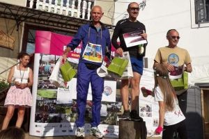 FOTO/ Atleţii cugireni, Vasile Hârjoc şi Daniel Scrob, pe podiumul concursului de Maraton şi Semimaraton – ,,Cindrelul în alergare”