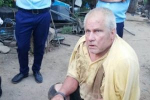 Gheorghe Dincă acuză dureri şi cere îngrijiri medicale - Monstrul din Caracal susţine că anchetatorii l-au lovit cu picioarele când a fost imobilizat
