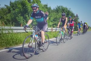 Vor reprezenta Aradul la Campionatul Mondial de Ciclism de Anduranţă Paris – Brest – Paris! Implică-te şi sprijină-i şi tu