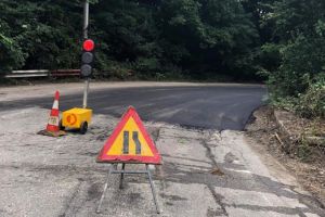 A început asfaltarea Șoselei Paltinu. Presedintele CJ Prahova: Programul de asfaltări din acest an, care a cuprins aproape 100 de kilometri, se apropie de final.