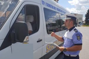 Peste 1300 de şoferi verificaţi în cadrul acţiunii Truck & Bus