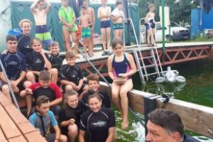 Experienţă inedită trăită de copii,  la Centrul de scufundări subacvatice Dalnic, în cadrul proiectul „EXPLORĂM LUMEA APELOR”