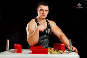 Andrei Chipreanov provoacă 100 de persoane, într-un concurs cu un premiu de 3.000 de euro