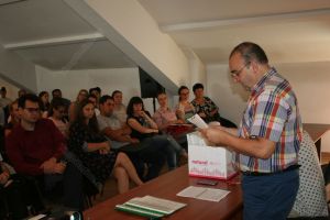 Deşi au luat note mari, vor fi suplinitori. De ce nu există mai multe posturi titularizabile în judeţ