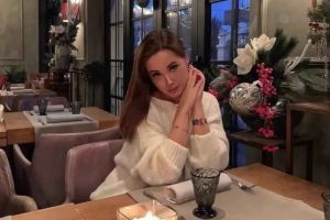 O frumoasă tânără, cu zeci de mii de urmăritori pe Instagram, găsită MOARTĂ într-o VALIZĂ