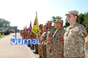 FOTO: Avansări şi premieri şi la armată