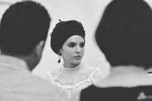 FOTOGALERIE. Pictoriţa Ada Nicolaescu şterge praful de pe amintiri